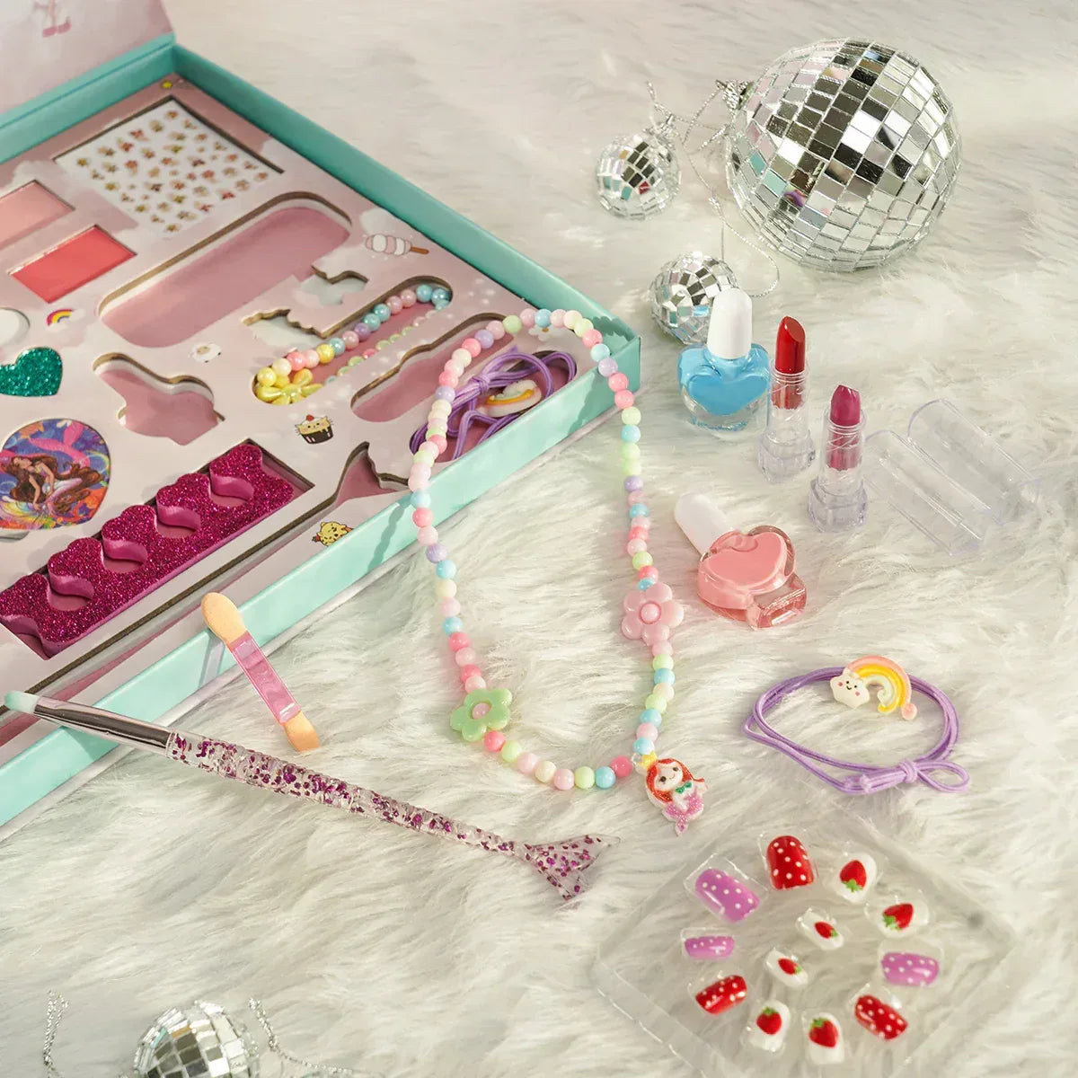 iLearnNGrow 28 Pieces Make Up & Accessory Kit –Complete Kids Makeup & Accessory Kit